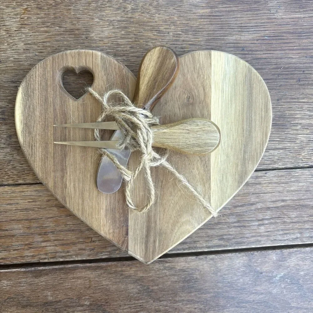 Heart-Shaped Bamboo Cheese Board w/Cheese Knife Wood Handle